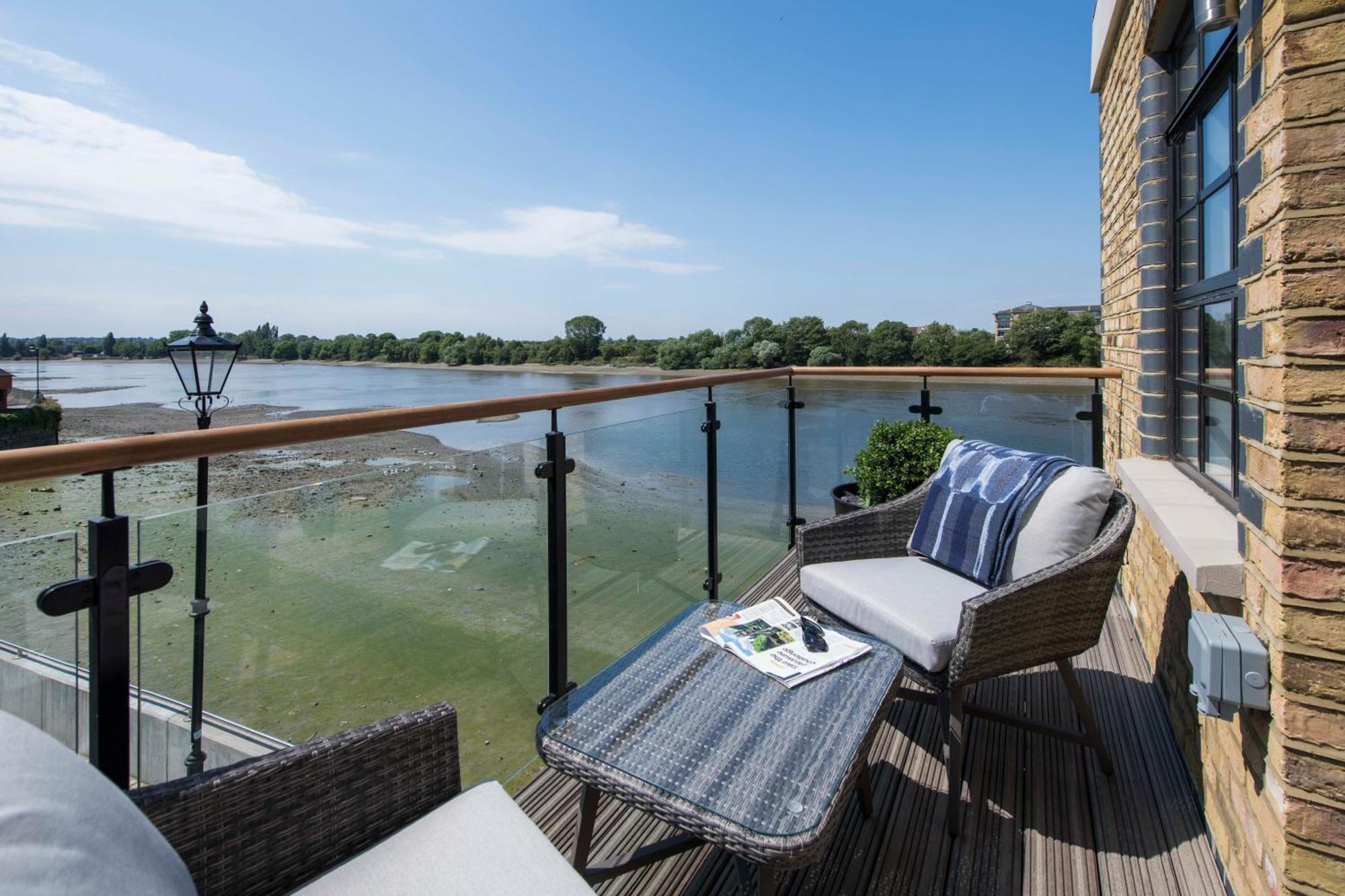 Palace Wharf Apartments London Exterior photo